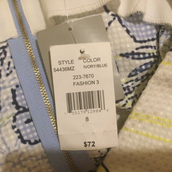 Great Summer Floral Dress by Danny and Nicole - Picture 14 of 14